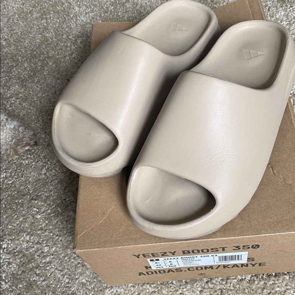 Yeezy boost slides color “pure”